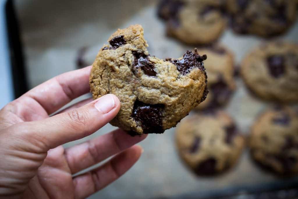 chocolate chip cookie