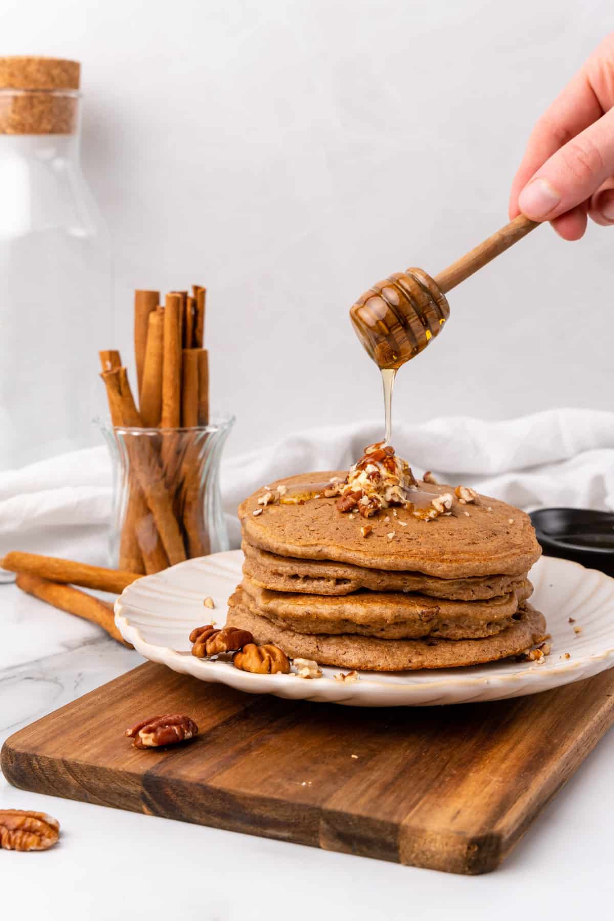 paleo pumpkin spice pancakes