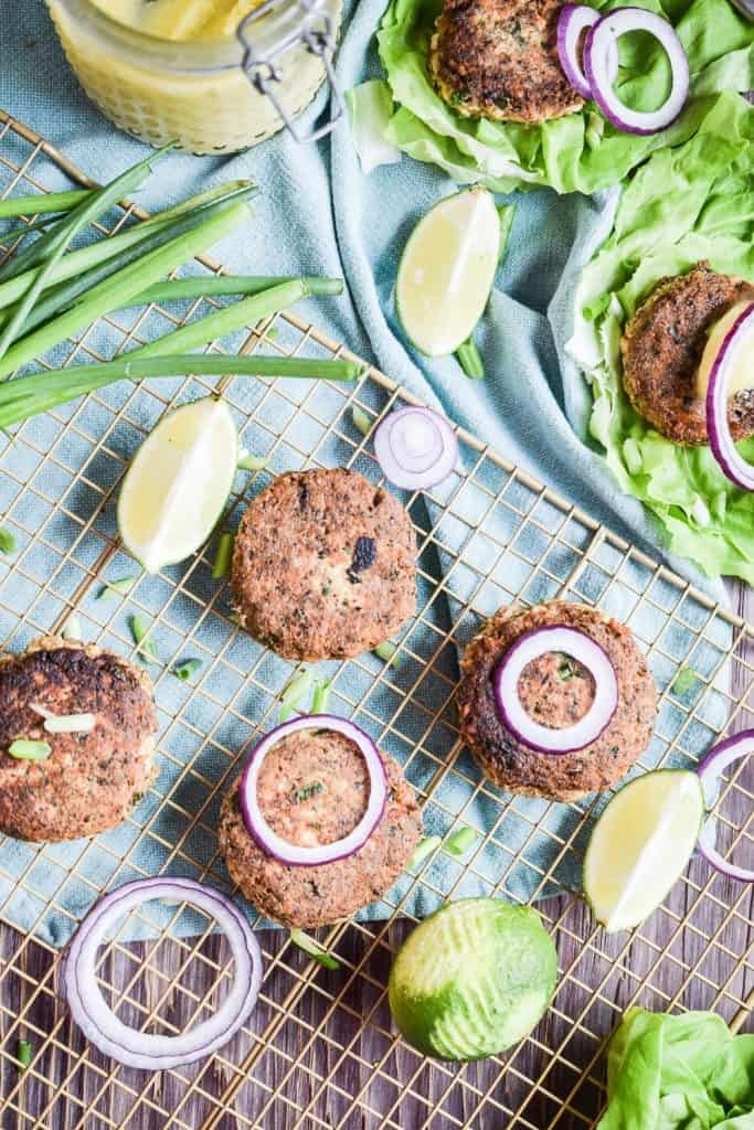 PALEO SALMON PATTIES 