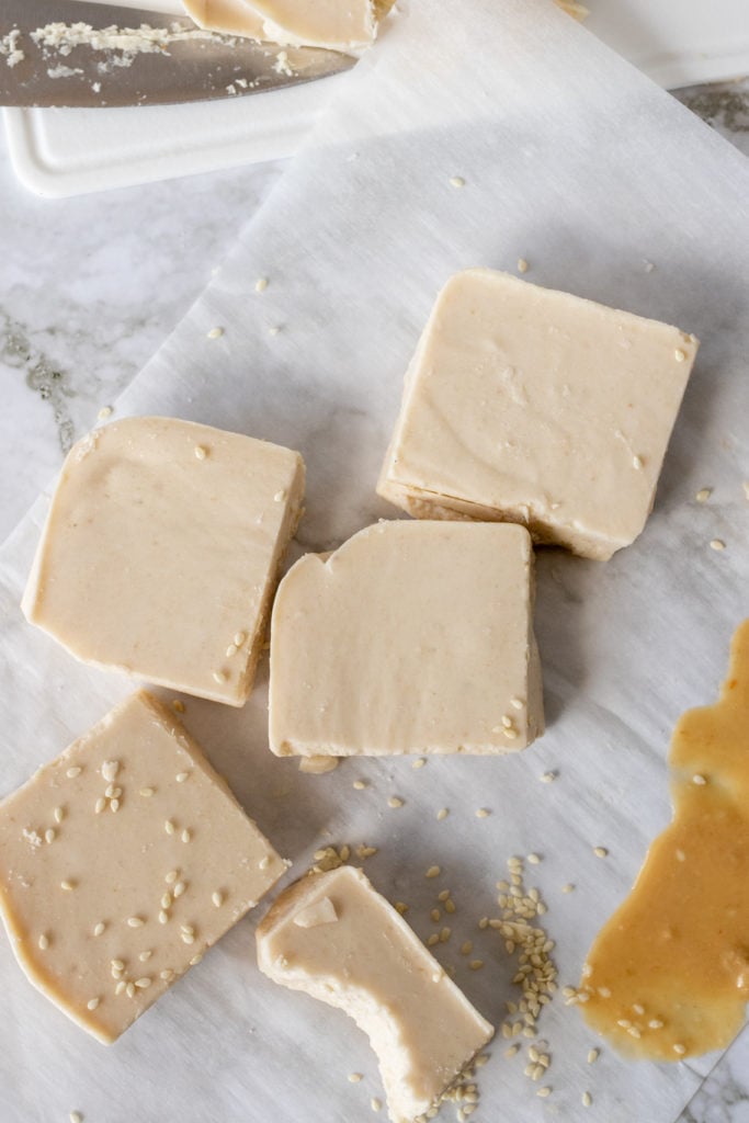 vanilla tahini fudge 