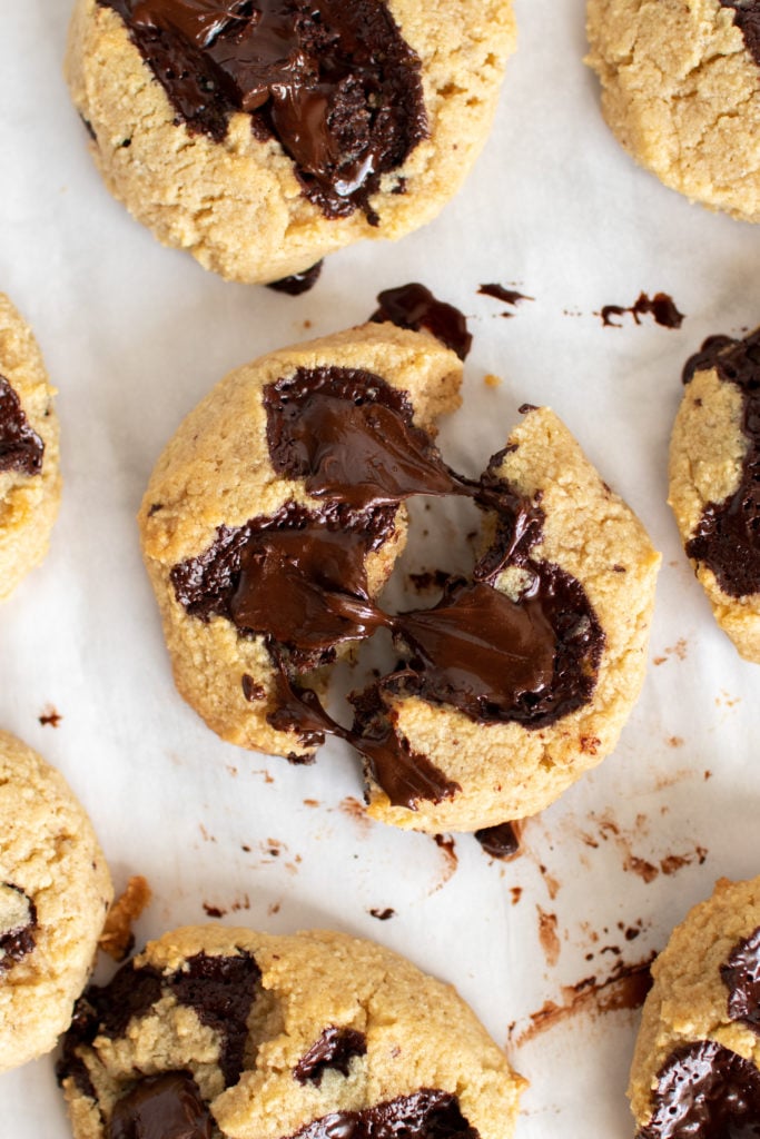 keto chocolate chip cookie