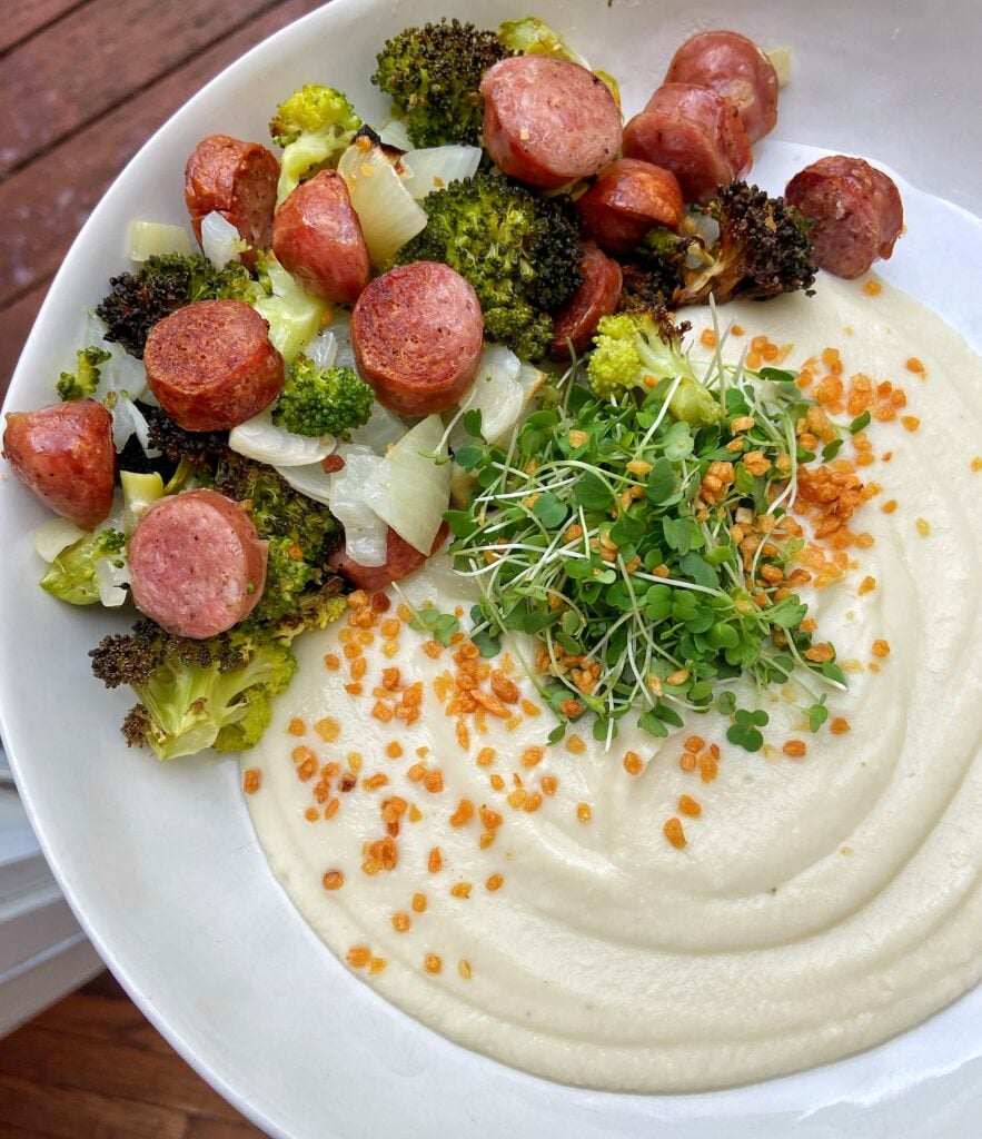 air fryer broccoli and bratwursts